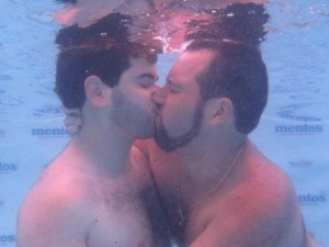 beijomolhado620x465jpg