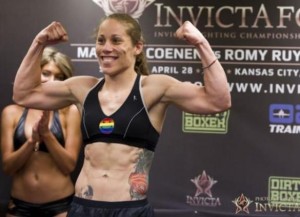 2012-12-18-liz-carmouche-585x424