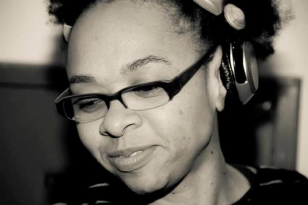 DJ Evelyn Cristina