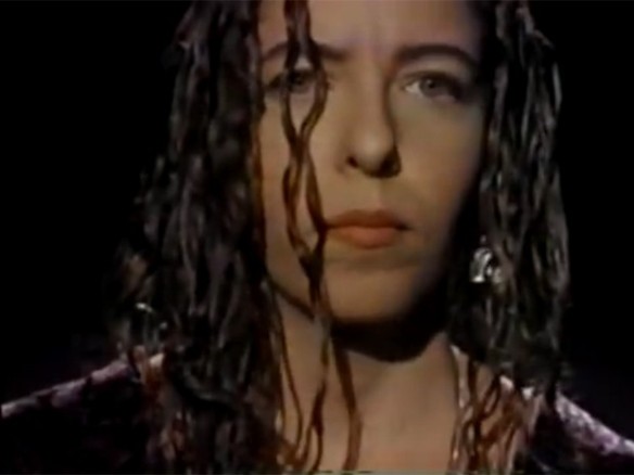 Vange Leonel no clipe da música 'Noite preta', seu maior sucesso (Foto: Divulgação)