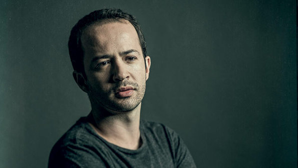 DESCUIDO - Portador do HIV, o bailarino Rafael Bolacha diz que, nas poucas vezes em que fez sexo sem proteção, estava sob o efeito do álcool ou tinha certeza de que o parceiro não oferecia risco      (Luiz Maximiano/VEJA)