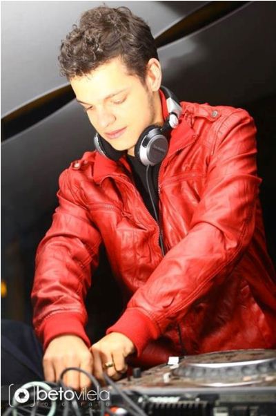 DJ Bhaskar Petrillo - Foto Beto Vilela (1)