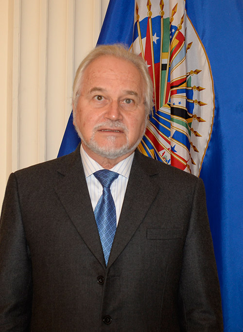 2016-franciscoeguiguren