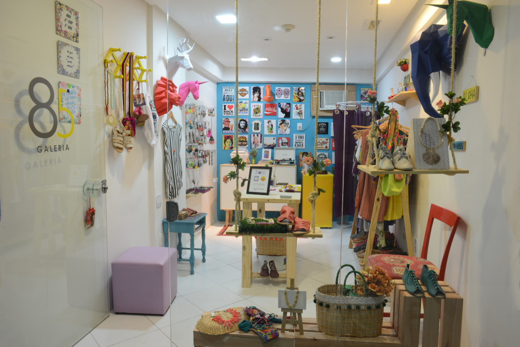 loja-colaborativa-galeria-85-por-imas-pereira