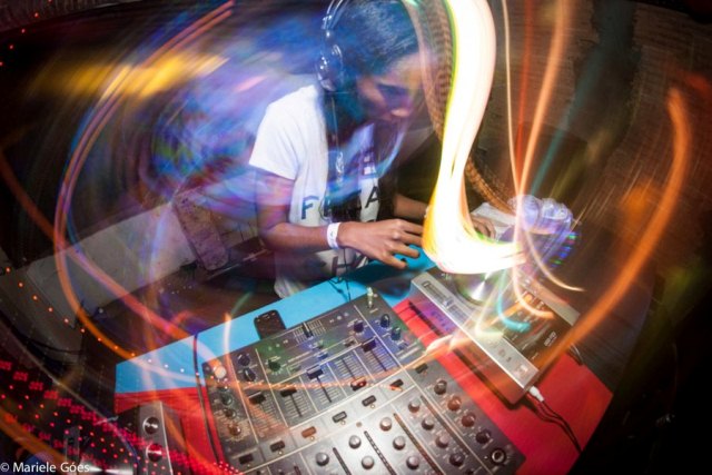 dj-adrielle-coutinho-2