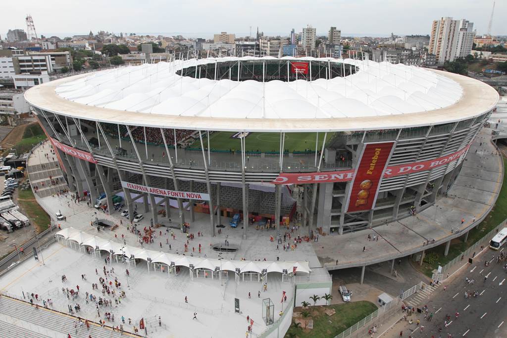 ITAIPAVA ARENA FONTE NOVA Evento de Inauguração da Itaipava Arena Fonte Nova com jogo de estreia do Bahia x Vitória no dia (7) de abril de 2013 em Salvador Bahia. Na foto: Fotos Aereas na Inauguração da Itaipava Arena Fonte Nova. Foto: Ag. BAPRESS / Divulgação Data: 07/04/2013