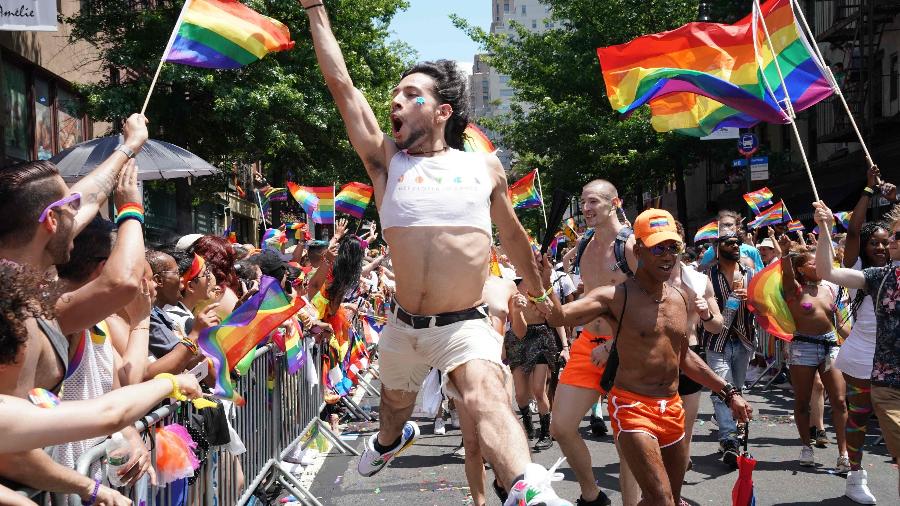 Parada Lgbt De Nova York é Cancelada Pela Primeira Vez Em 50 Anos Por