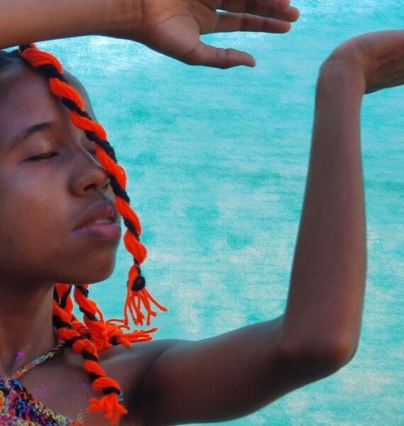 Vivências LGBTQIA+ estão em longas e curtas do XVIII Panorama Internacional Coisa de Cinema - Dois Terços