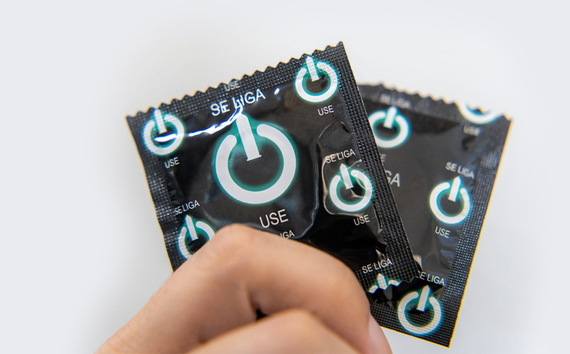 Camisinha é o método mais eficaz para proteção contra o HIV e outras ...